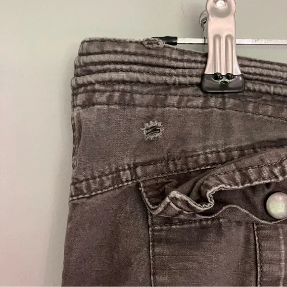 Brandy Melville Kim Cargo Pants Brown Utility Pants One Size - Picture 6 of 8